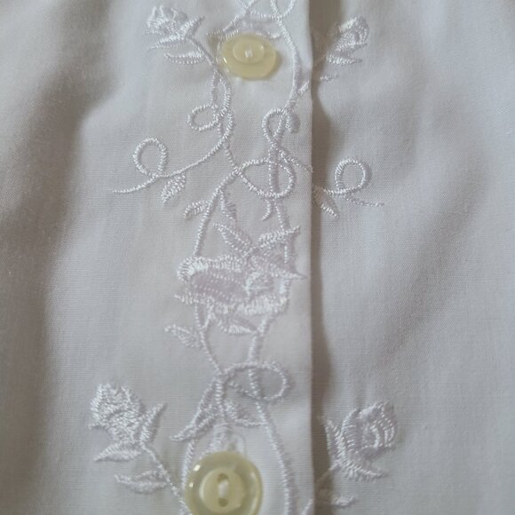 Vintage Tabi International - White Button Down Shirt - Embroidered - Picture 5 of 7